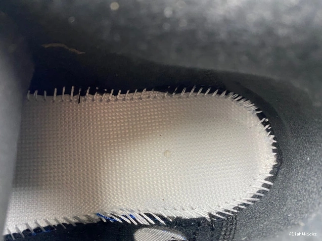 Jordan 14 Laney Retro 487471-407 0811